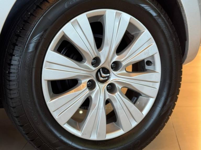 CITROËN - C3 PICASSO - 2011/2012 - Prata - R$ 35.900,00