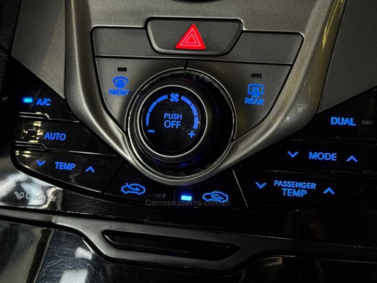 HYUNDAI - AZERA - 2012/2013 - Prata - R$ 83.900,00