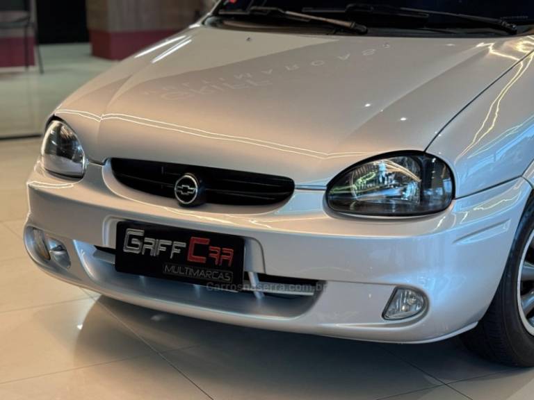 CHEVROLET - CORSA - 2003/2003 - Prata - R$ 32.900,00
