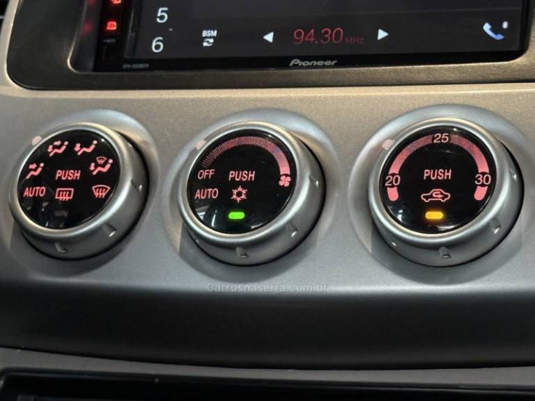 MITSUBISHI - L200 TRITON - 2016/2017 - Prata - R$ 149.900,00