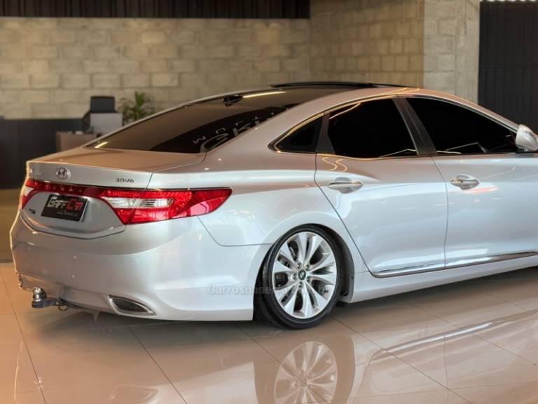 HYUNDAI - AZERA - 2012/2013 - Prata - R$ 81.900,00