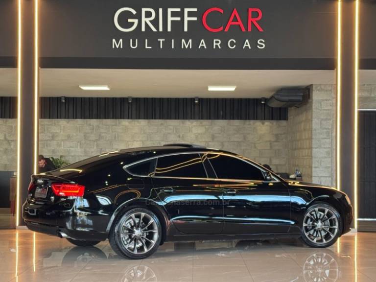 AUDI - A5 - 2012/2013 - Preta - R$ 98.900,00
