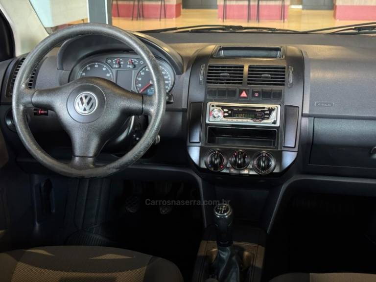 VOLKSWAGEN - POLO SEDAN - 2007/2007 - Prata - R$ 37.900,00