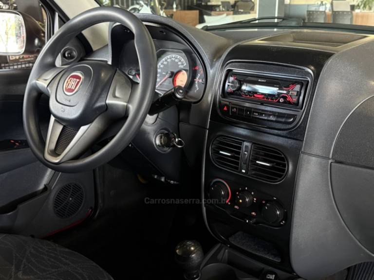 FIAT - STRADA - 2016/2017 - Vermelha - Sob Consulta