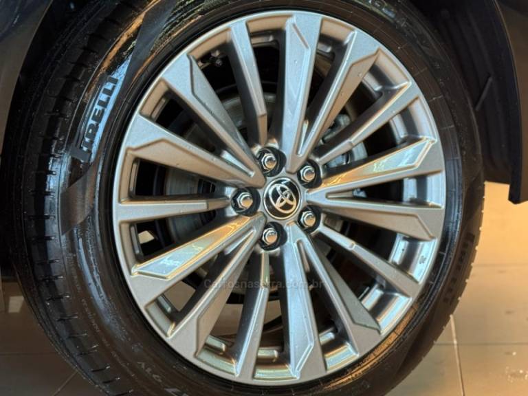 TOYOTA - COROLLA - 2024/2024 - Preta - R$ 152.900,00