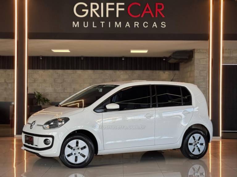 VOLKSWAGEN - UP - 2017/2017 - Branca - R$ 46.900,00