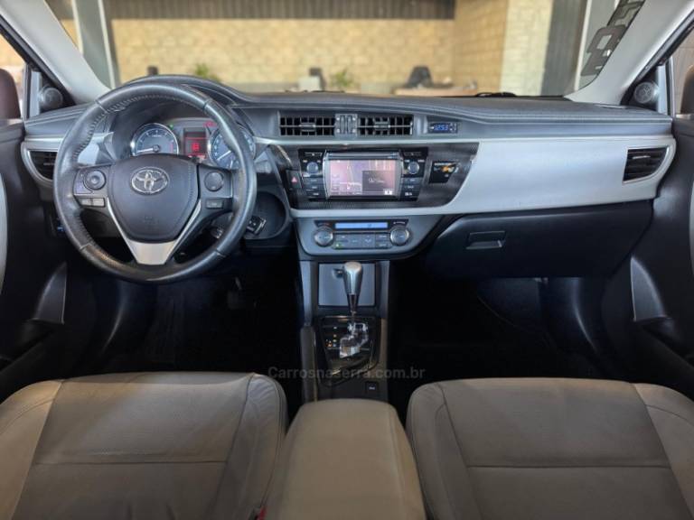 TOYOTA - COROLLA - 2015/2015 - Preta - R$ 87.900,00