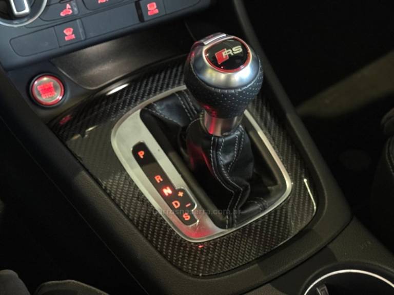 AUDI - RS Q3 - 2016/2017 - Branca - R$ 209.900,00