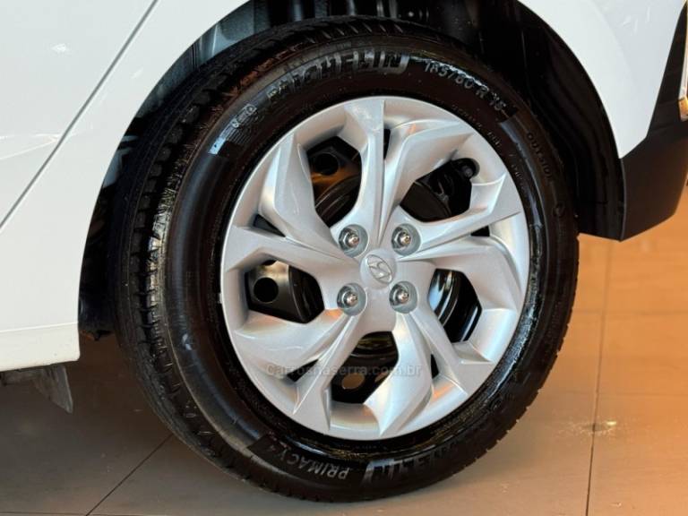 HYUNDAI - HB20 - 2023/2024 - Branca - R$ 72.900,00