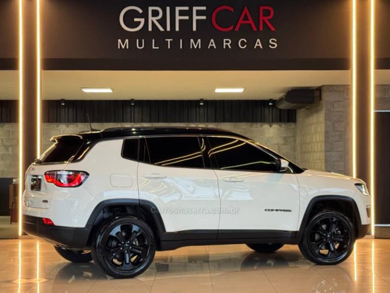 JEEP - COMPASS - 2016/2017 - Branca - R$ 94.900,00