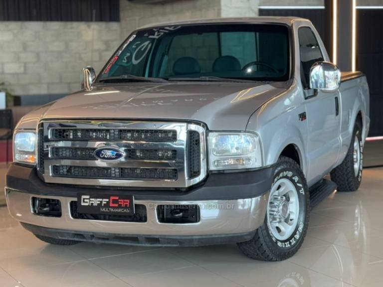 FORD - F-250 - 2000/2000 - Prata - R$ 169.900,00