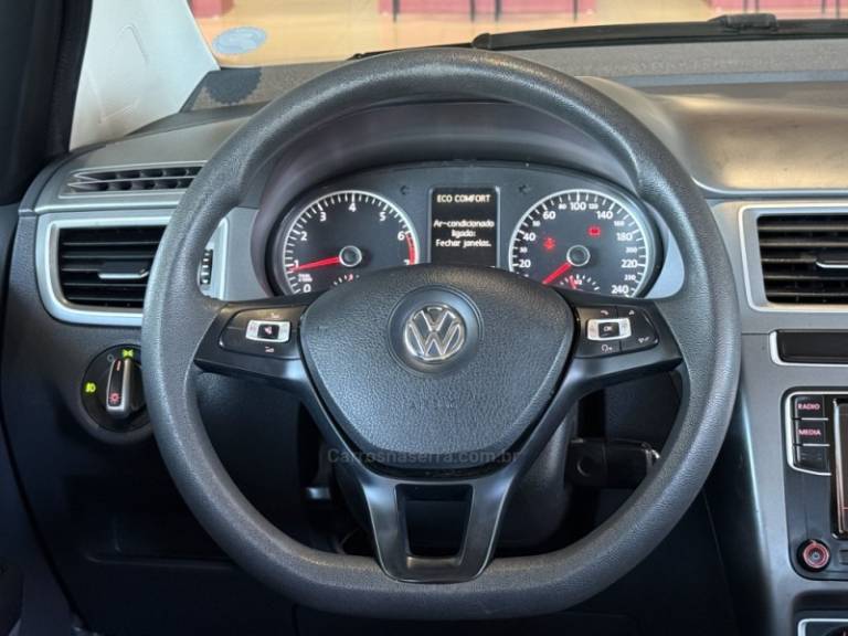 VOLKSWAGEN - FOX - 2019/2019 - Branca - R$ 61.900,00