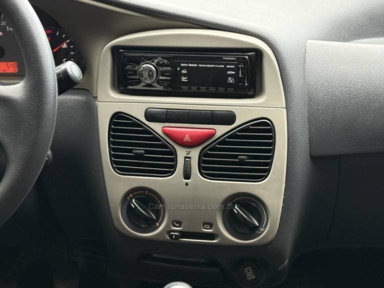 FIAT - PALIO - 2009/2010 - Vermelha - R$ 19.900,00