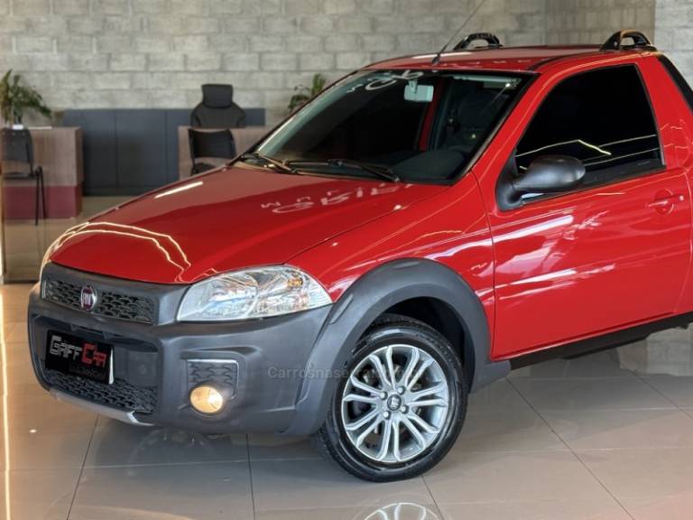 FIAT - STRADA - 2016/2017 - Vermelha - Sob Consulta