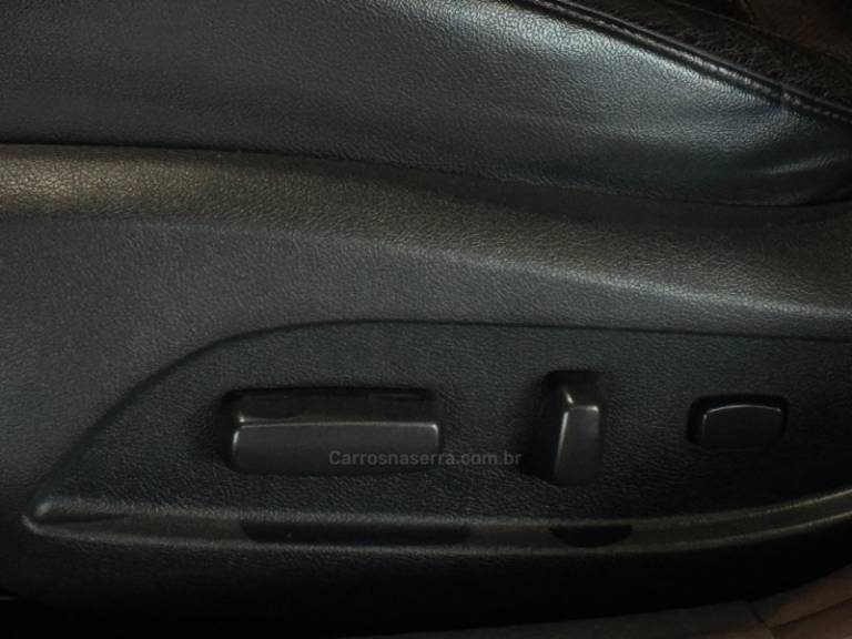 HYUNDAI - SONATA - 2011/2012 - Prata - R$ 71.900,00