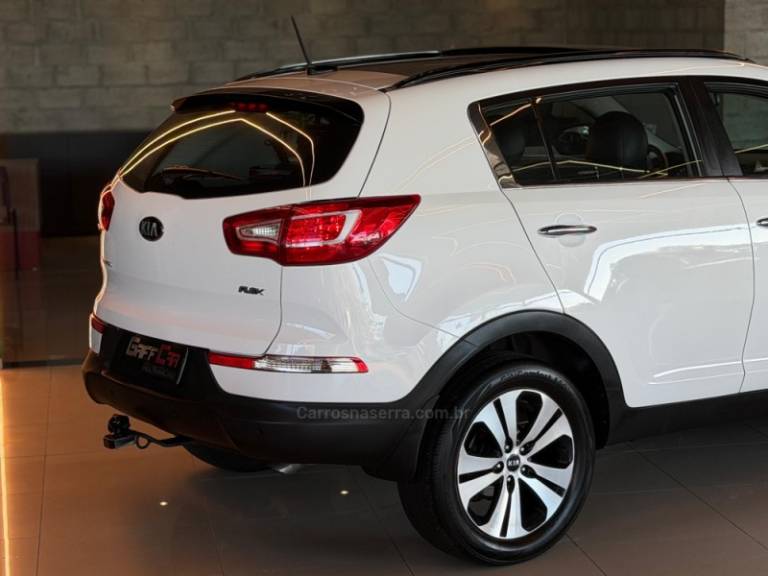 KIA MOTORS - SPORTAGE - 2013/2014 - Branca - R$ 87.900,00
