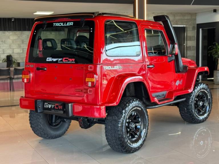 TROLLER - T4 - 2009/2010 - Vermelha - R$ 99.900,00