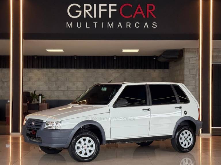 FIAT - UNO - 2012/2013 - Branca - R$ 35.900,00