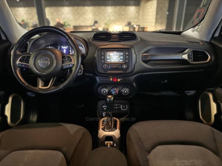 JEEP - RENEGADE - 2016/2017 - Branca - R$ 84.900,00