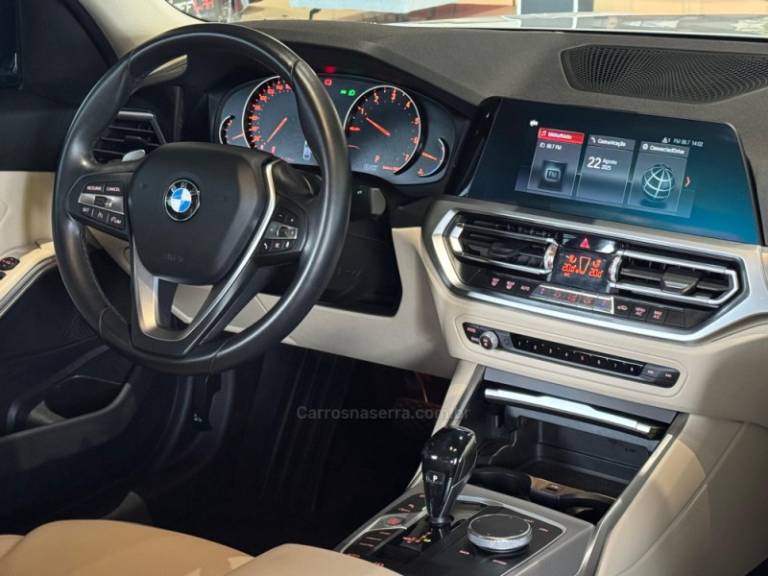 BMW - 320I - 2019/2020 - Branca - R$ 199.900,00