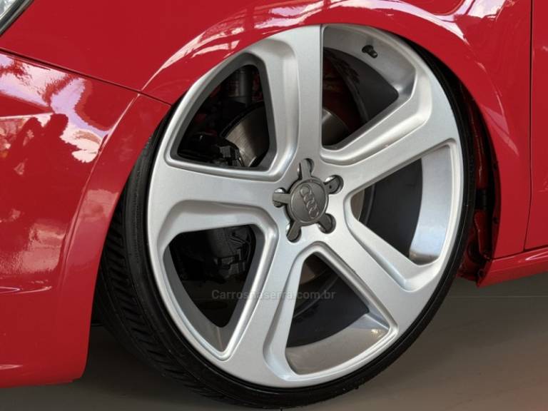 AUDI - A1 - 2011/2011 - Vermelha - R$ 64.900,00