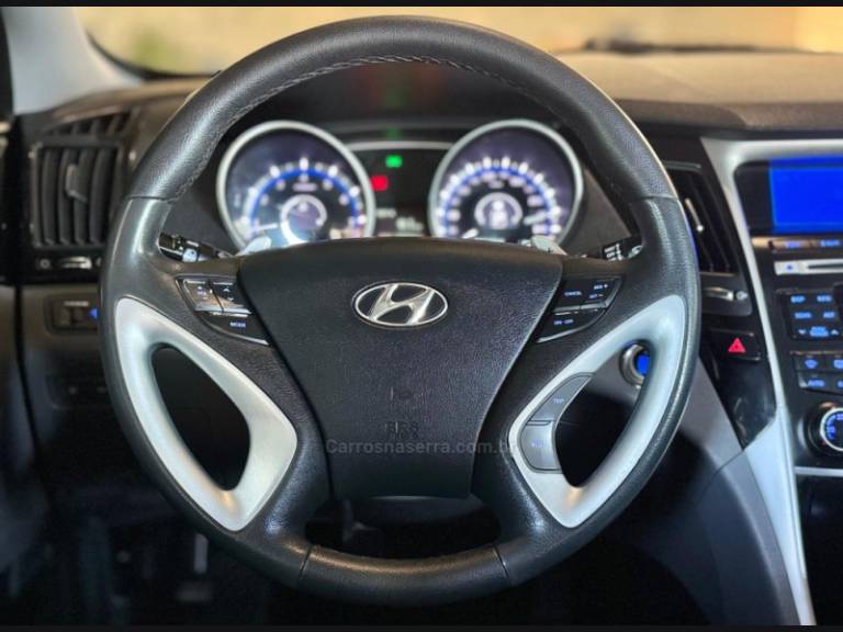 HYUNDAI - SONATA - 2012/2013 - Preta - R$ 74.900,00