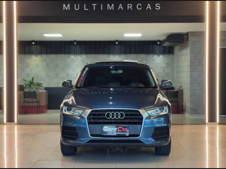 AUDI - Q3 - 2015/2016 - Azul - R$ 99.900,00