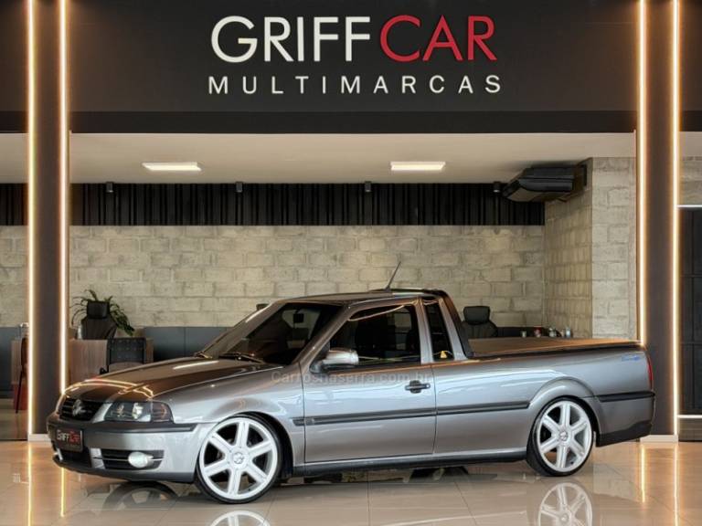 VOLKSWAGEN - SAVEIRO - 2005/2005 - Cinza - R$ 69.900,00