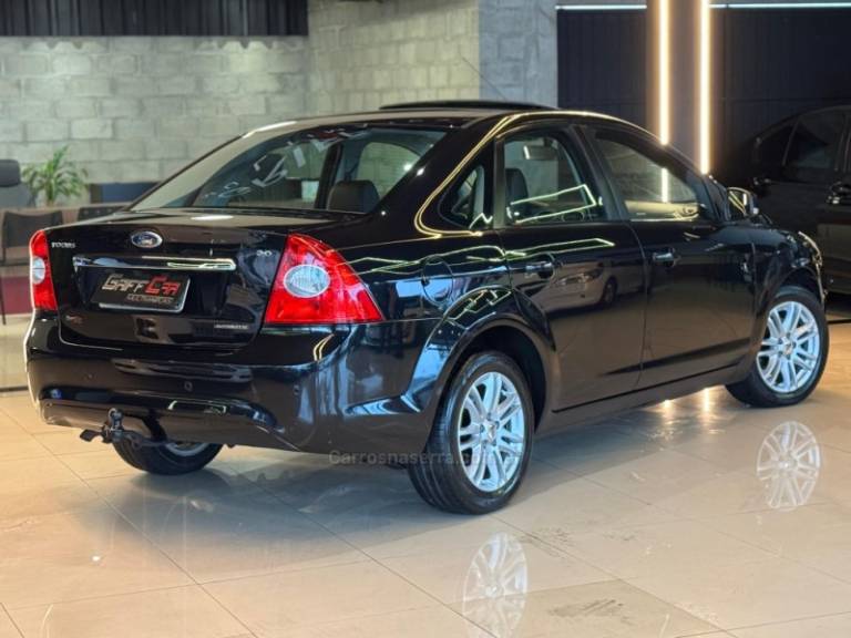 FORD - FOCUS - 2009/2009 - Preta - R$ 44.900,00