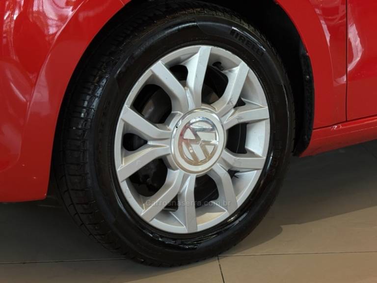 VOLKSWAGEN - UP - 2015/2016 - Vermelha - R$ 52.900,00