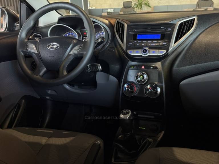 HYUNDAI - HB20 - 2012/2013 - Cinza - R$ 48.900,00