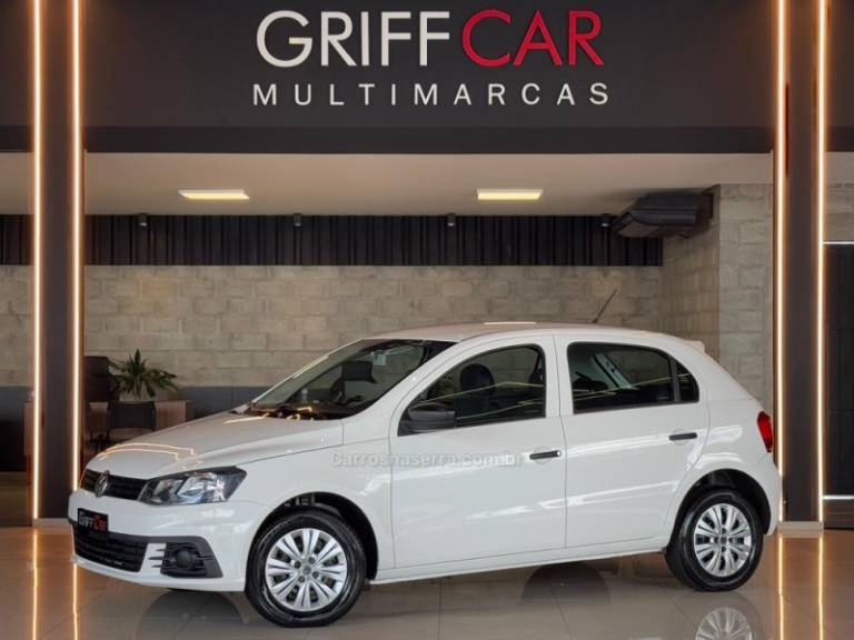 VOLKSWAGEN - GOL - 2017/2018 - Branca - R$ 46.900,00