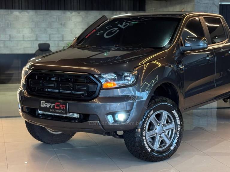FORD - RANGER - 2021/2022 - Cinza - R$ 164.900,00