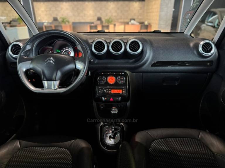 CITROËN - C3 PICASSO - 2011/2012 - Prata - R$ 35.900,00