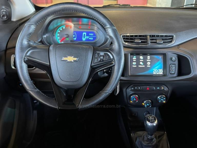 CHEVROLET - PRISMA - 2016/2017 - Prata - R$ 66.900,00