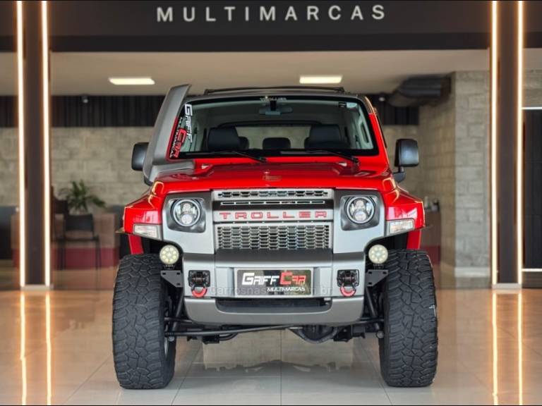 TROLLER - T4 - 2017/2018 - Vermelha - R$ 183.900,00