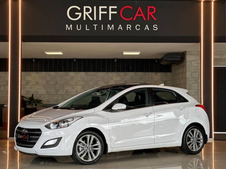 HYUNDAI - I30 - 2015/2016 - Branca - R$ 83.900,00