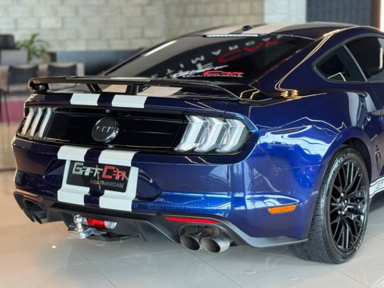 FORD - MUSTANG - 2017/2018 - Azul - R$ 359.900,00