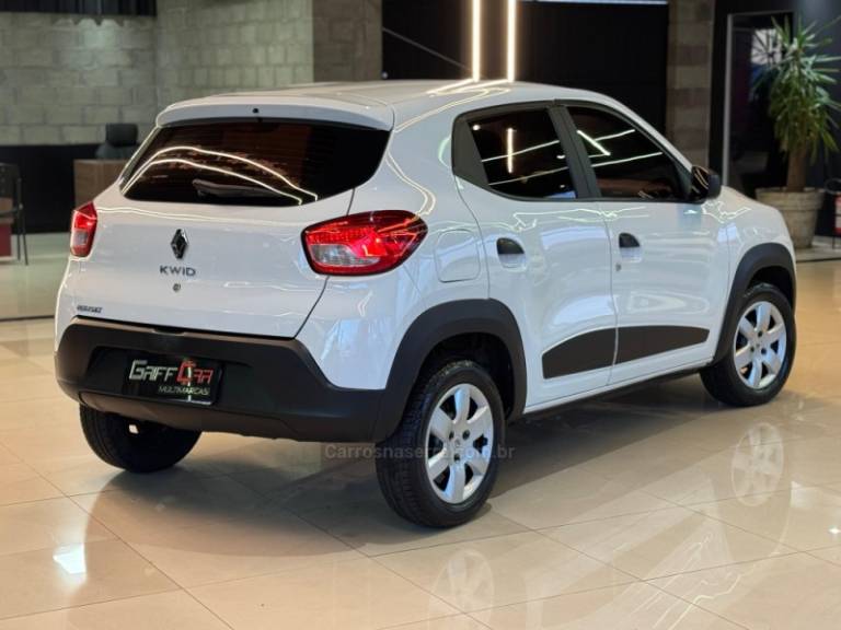 RENAULT - KWID - 2017/2018 - Branca - R$ 41.900,00