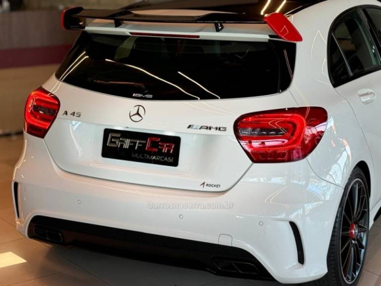 MERCEDES-BENZ - A 45 AMG - 2014/2015 - Branca - R$ 179.900,00