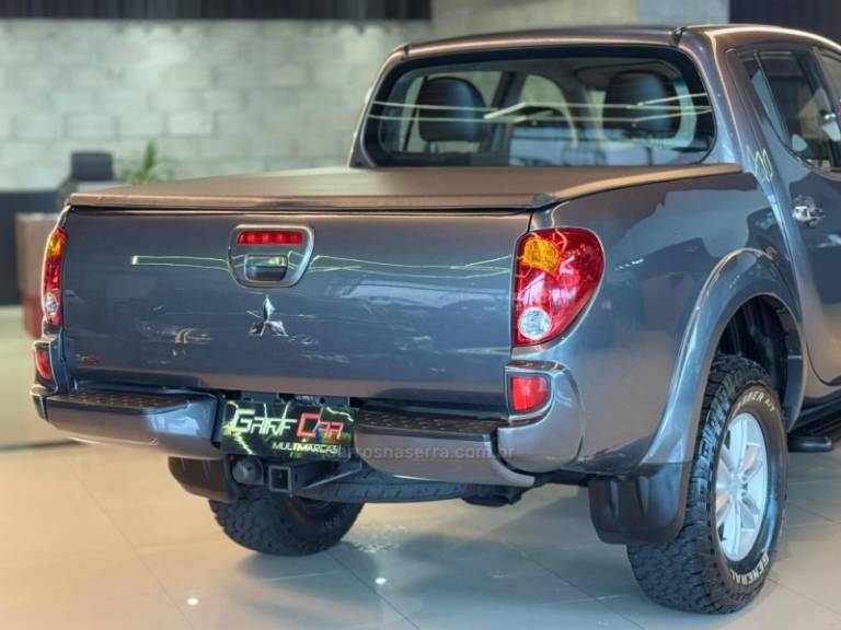 MITSUBISHI - L200 TRITON - 2014/2015 - Cinza - R$ 114.900,00