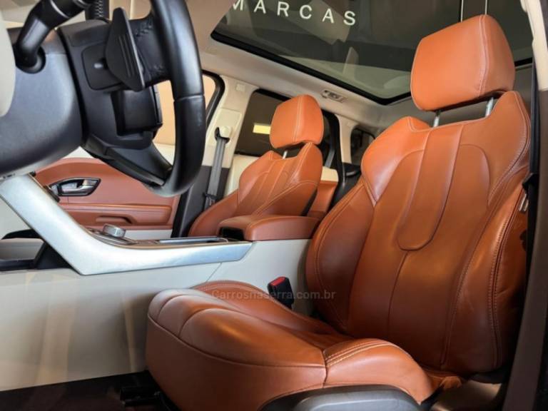 LAND ROVER - RANGE ROVER EVOQUE - 2013/2013 - Preta - R$ 103.900,00