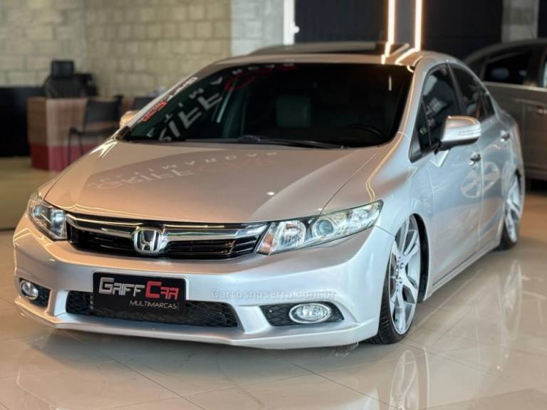 HONDA - CIVIC - 2011/2012 - Prata - R$ 77.900,00