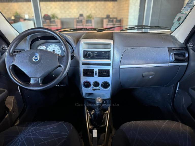 FIAT - PALIO - 2007/2008 - Prata - R$ 32.900,00