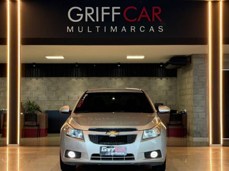 CHEVROLET - CRUZE - 2013/2014 - Prata - R$ 61.900,00