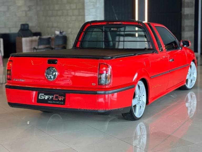 VOLKSWAGEN - SAVEIRO - 2000/2001 - Vermelha - R$ 69.900,00