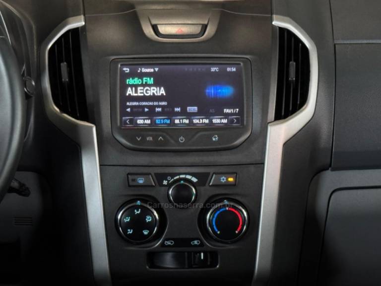 CHEVROLET - S10 - 2014/2014 - Prata - R$ 109.900,00