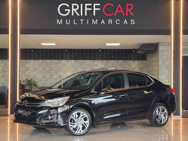 CITROËN - C4 LOUNGE - 2014/2015 - Preta - R$ 39.900,00