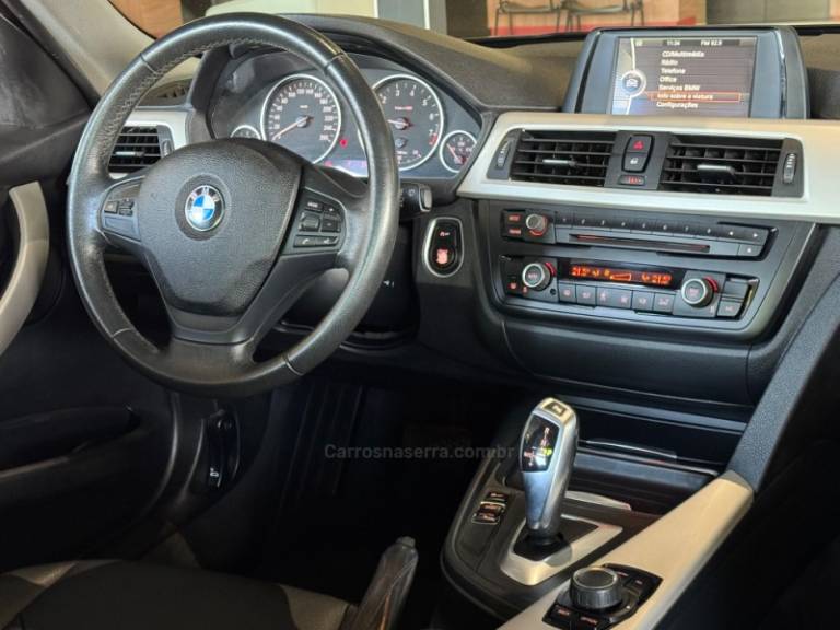 BMW - 316I - 2013/2014 - Preta - R$ 83.900,00