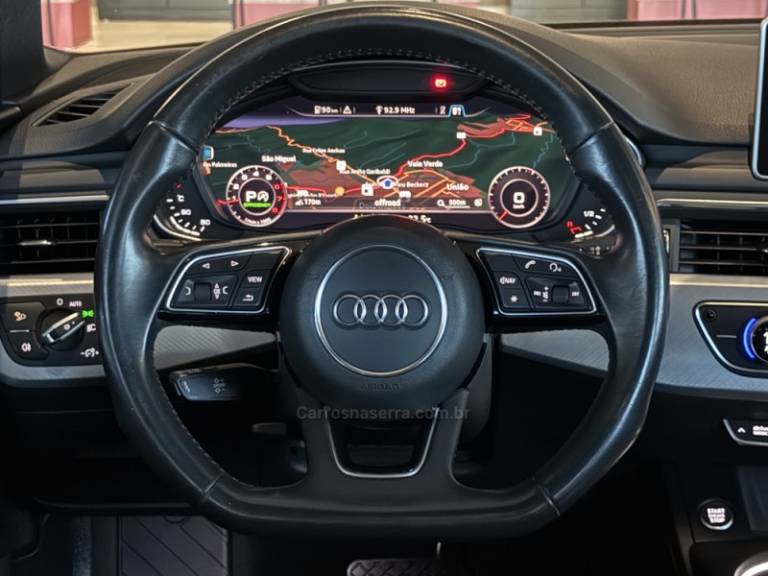 AUDI - A4 - 2019/2019 - Cinza - R$ 179.900,00